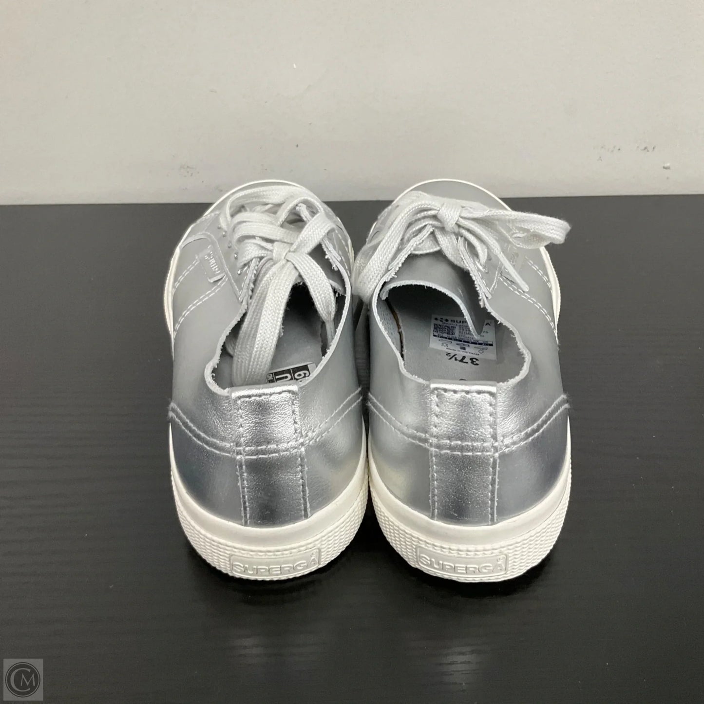 Shoes Sneakers By Superga In Silver, Size: 7