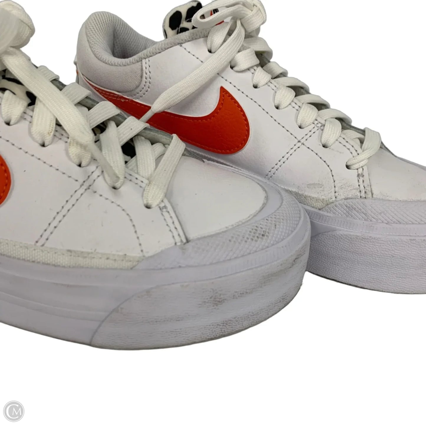Shoes Athletic By Nike In White, Size: 6