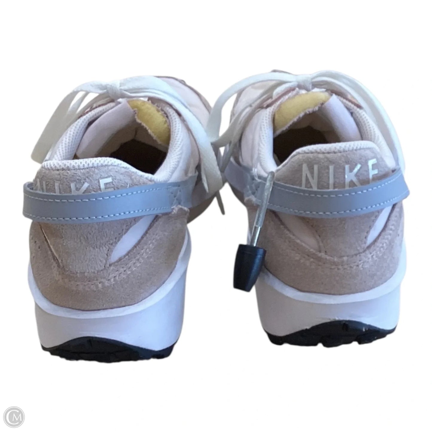 Shoes Athletic By Nike In Grey & Pink, Size: 9.5