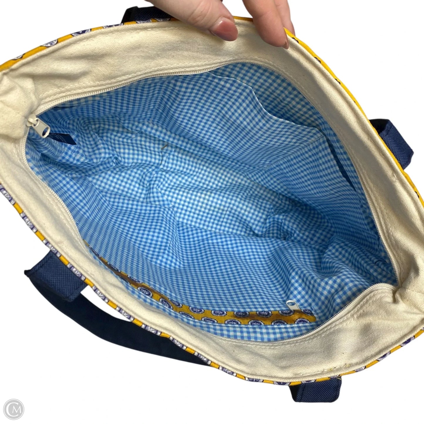 Tote Designer By Vineyard Vines, Size: Medium