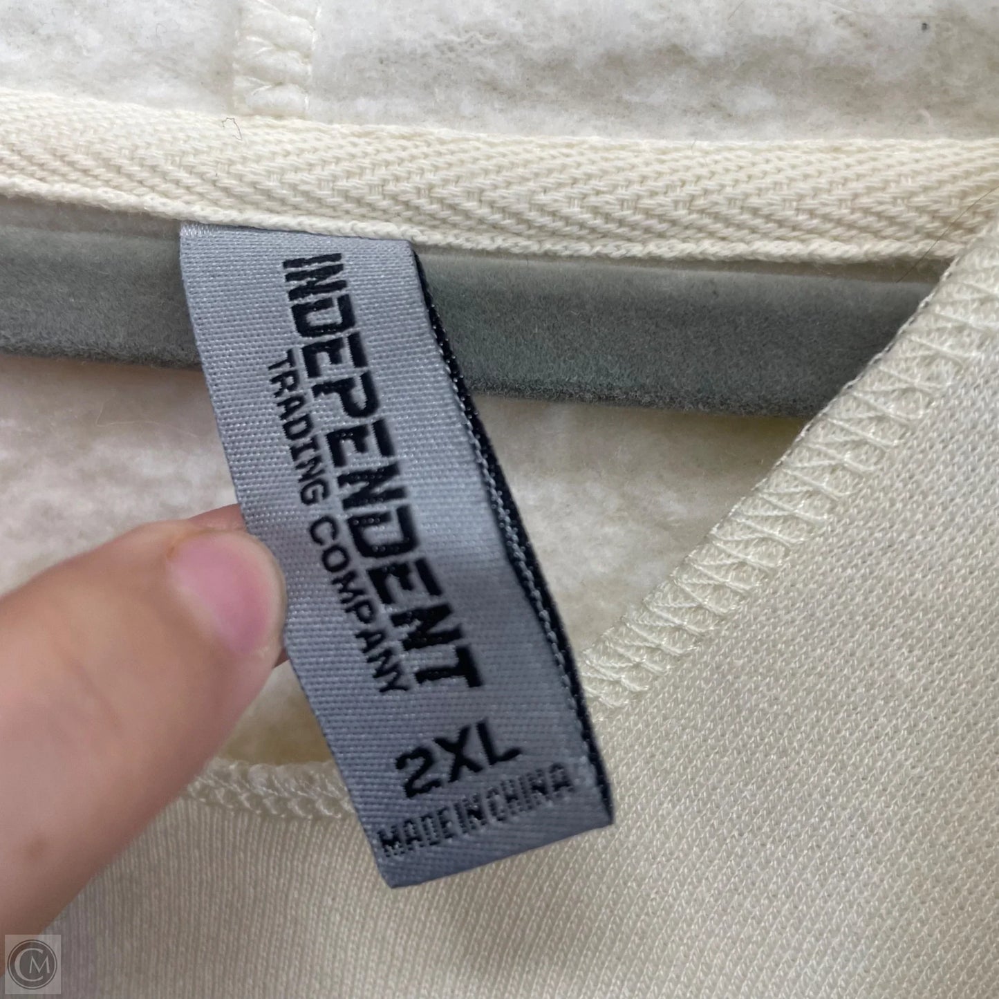 Sweatshirt Hoodie By Clothes Mentor In Beige, Size: 2x