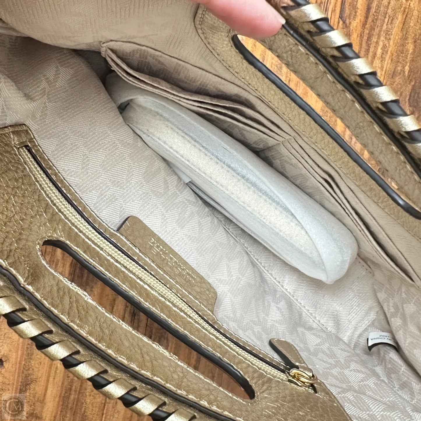 Clutch Designer By Michael Kors, Size: Large