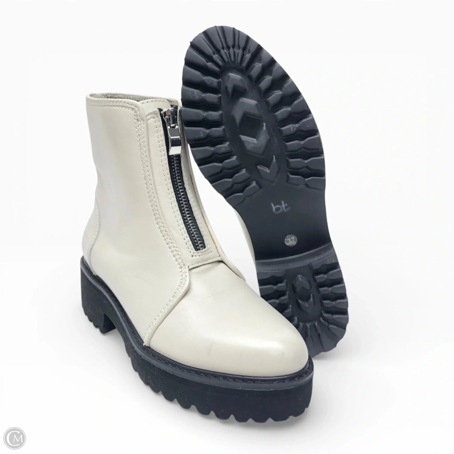 Boots Ankle Heels By Cmf In Black & Cream, Size: 6