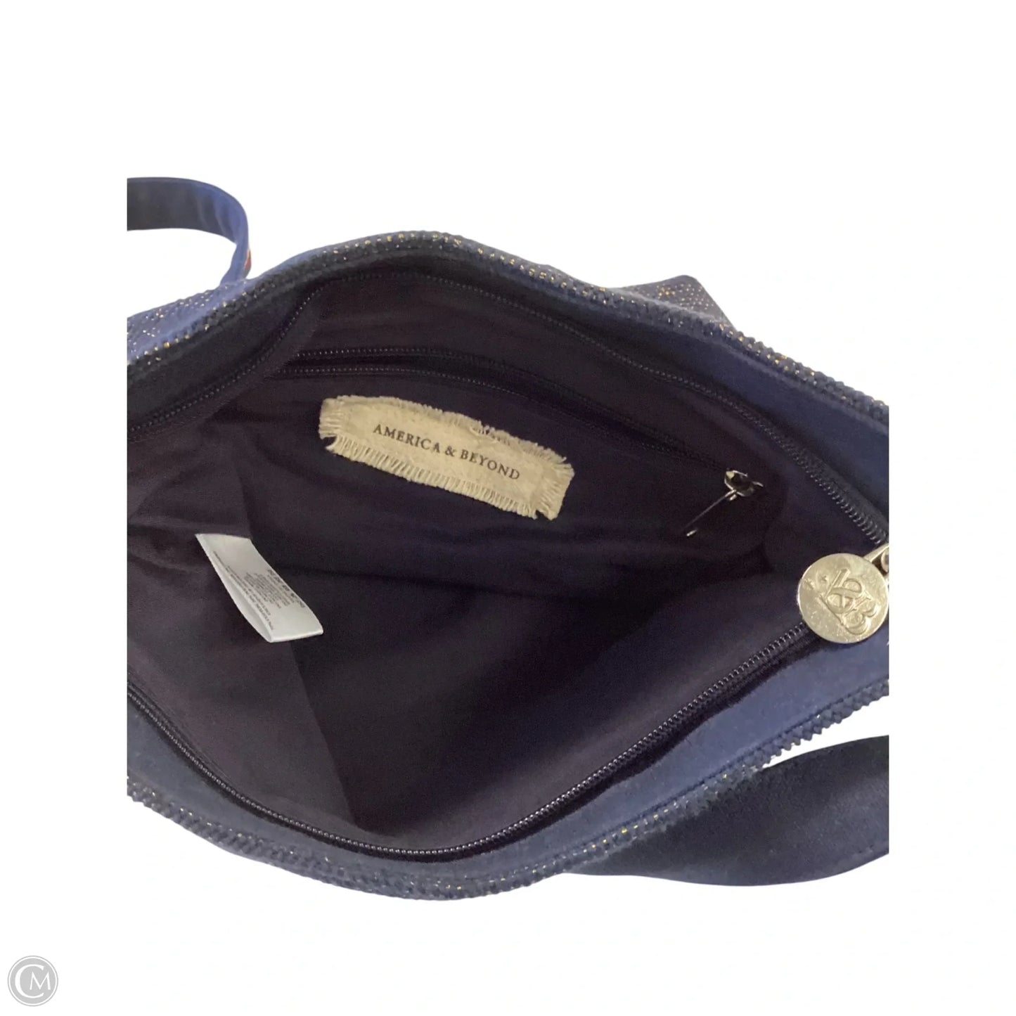 Crossbody By Clothes Mentor, Size: Medium
