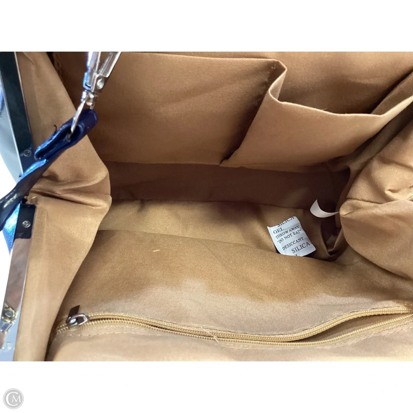 Handbag By Clothes Mentor, Size: Medium