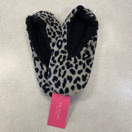 Slippers By Isaac Mizrahi  Size: 9