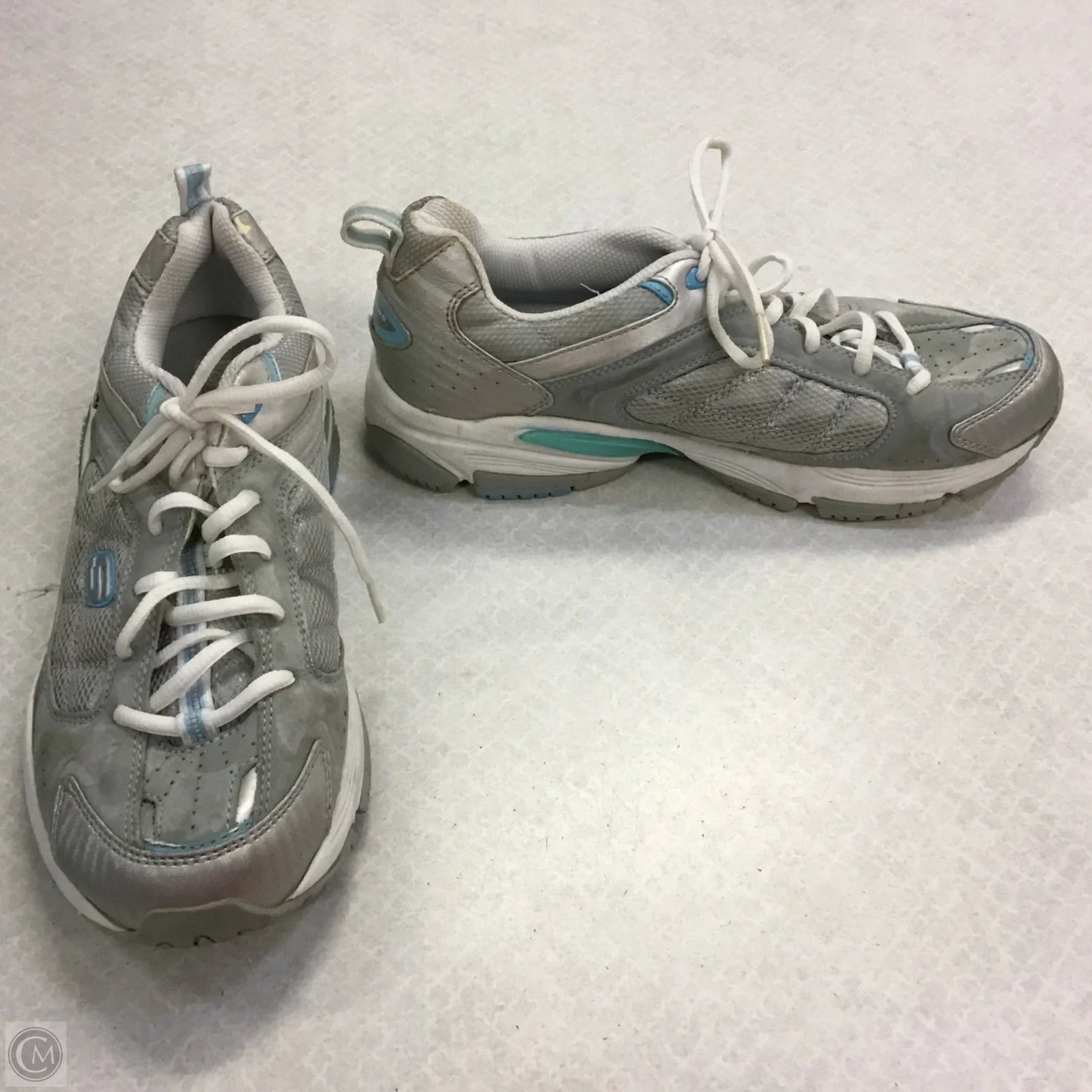Shoes Athletic By Skechers In Silver, Size: 8.5