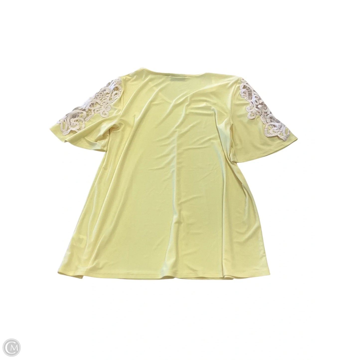 Top Short Sleeve By Nina Leonard In Yellow, Size: M