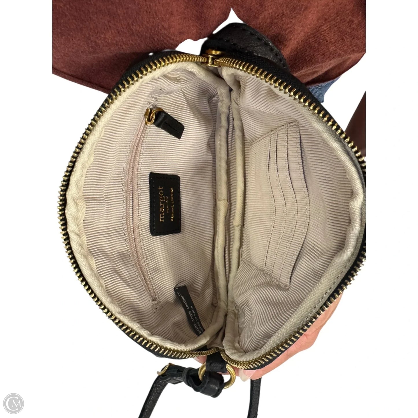 Crossbody By Margot, Size: Small