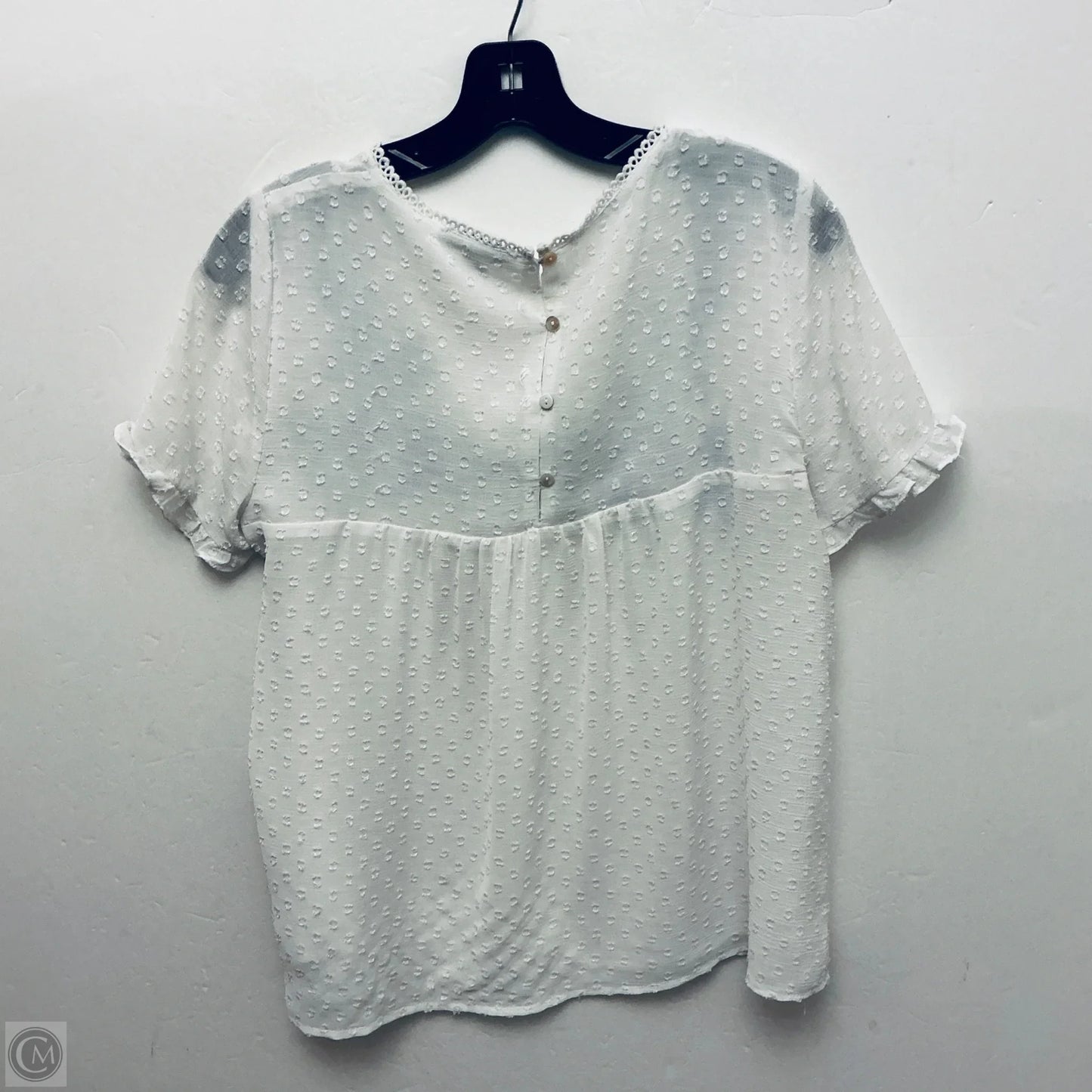 Top Short Sleeve Basic By Skies Are Blue In White, Size: M