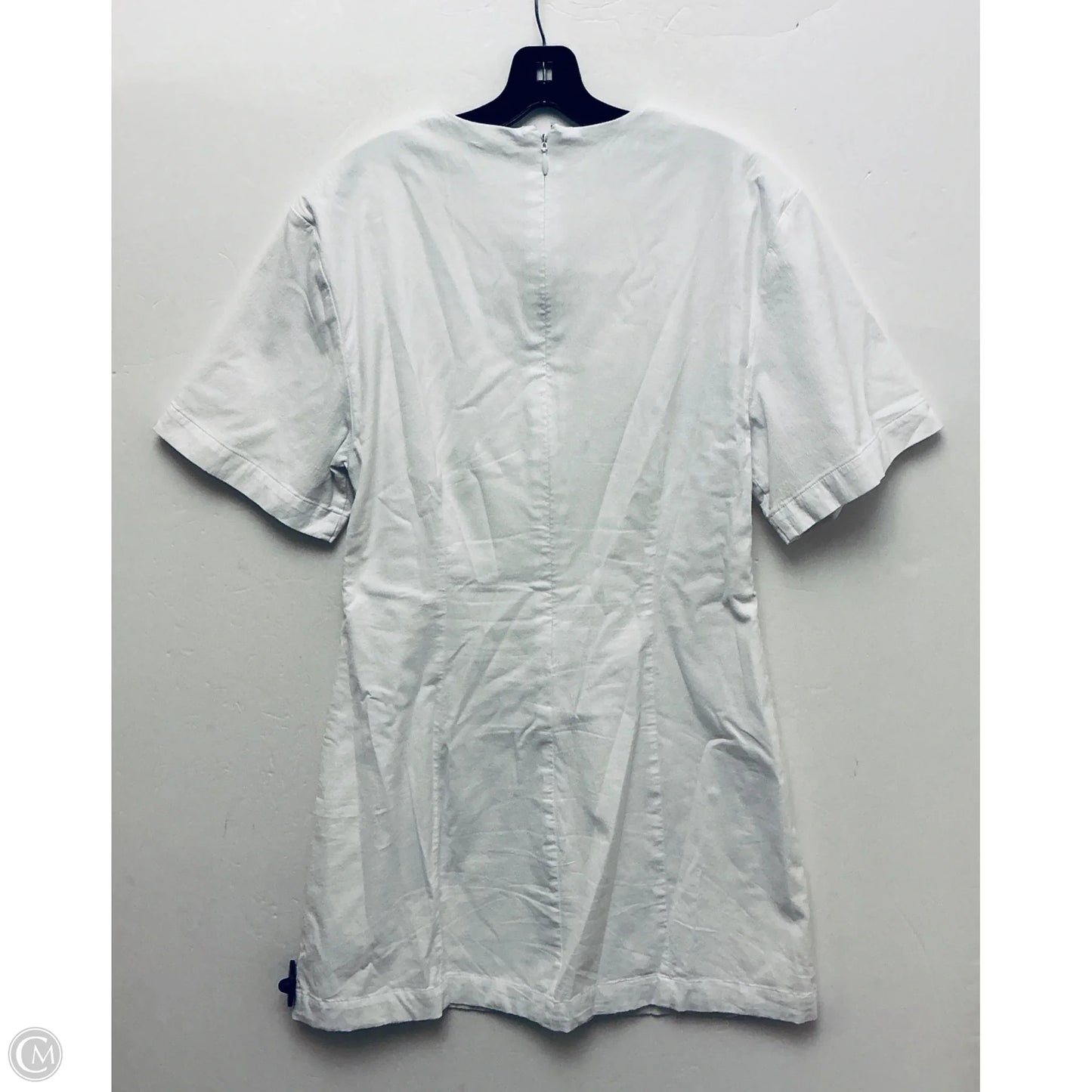 Dress Casual Short By Abercrombie And Fitch In White, Size: L
