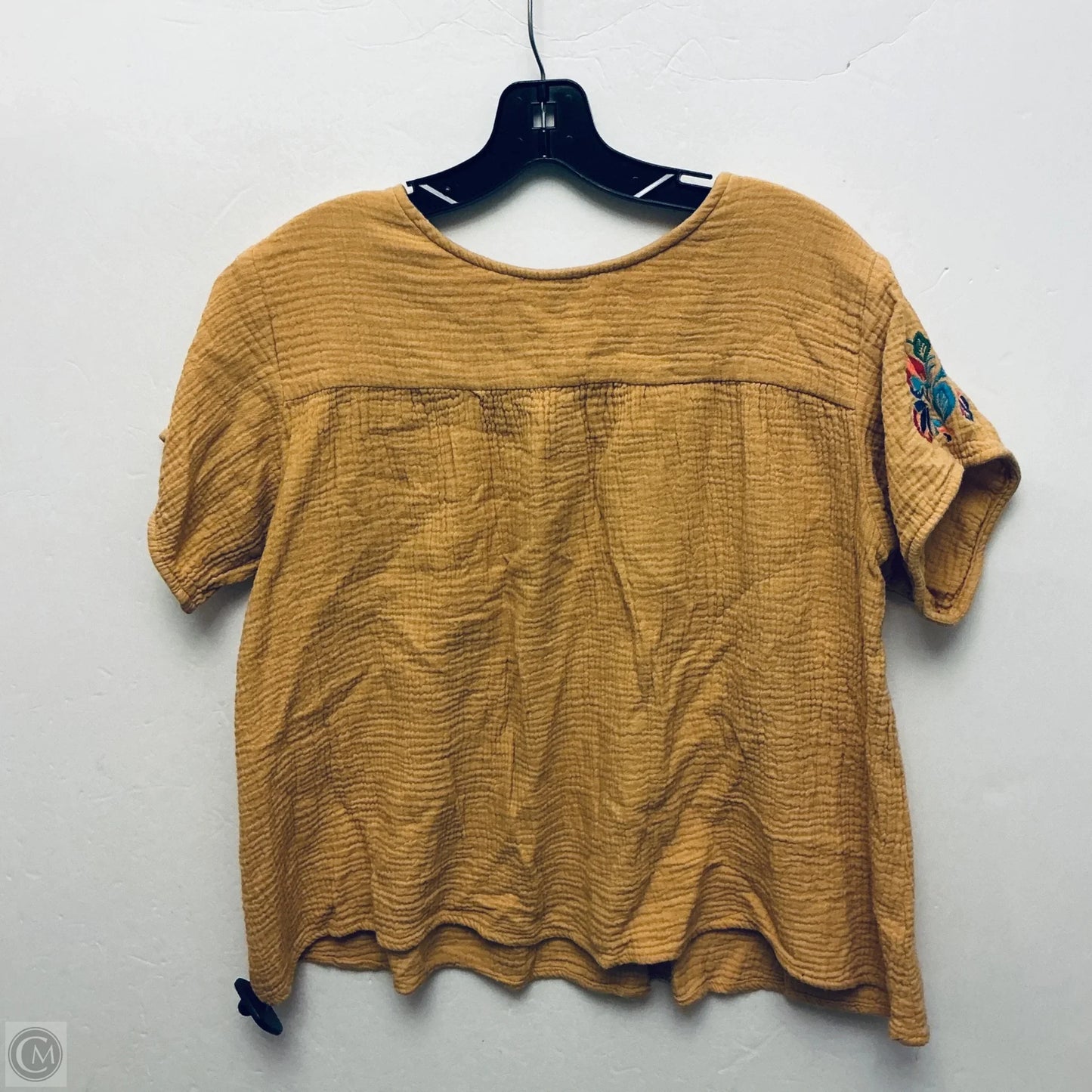 Top Short Sleeve Basic By See And Be Seen In Yellow, Size: M