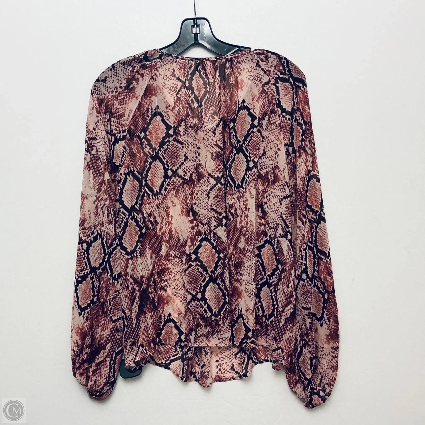Top Long Sleeve By Vince Camuto In Animal Print, Size: L