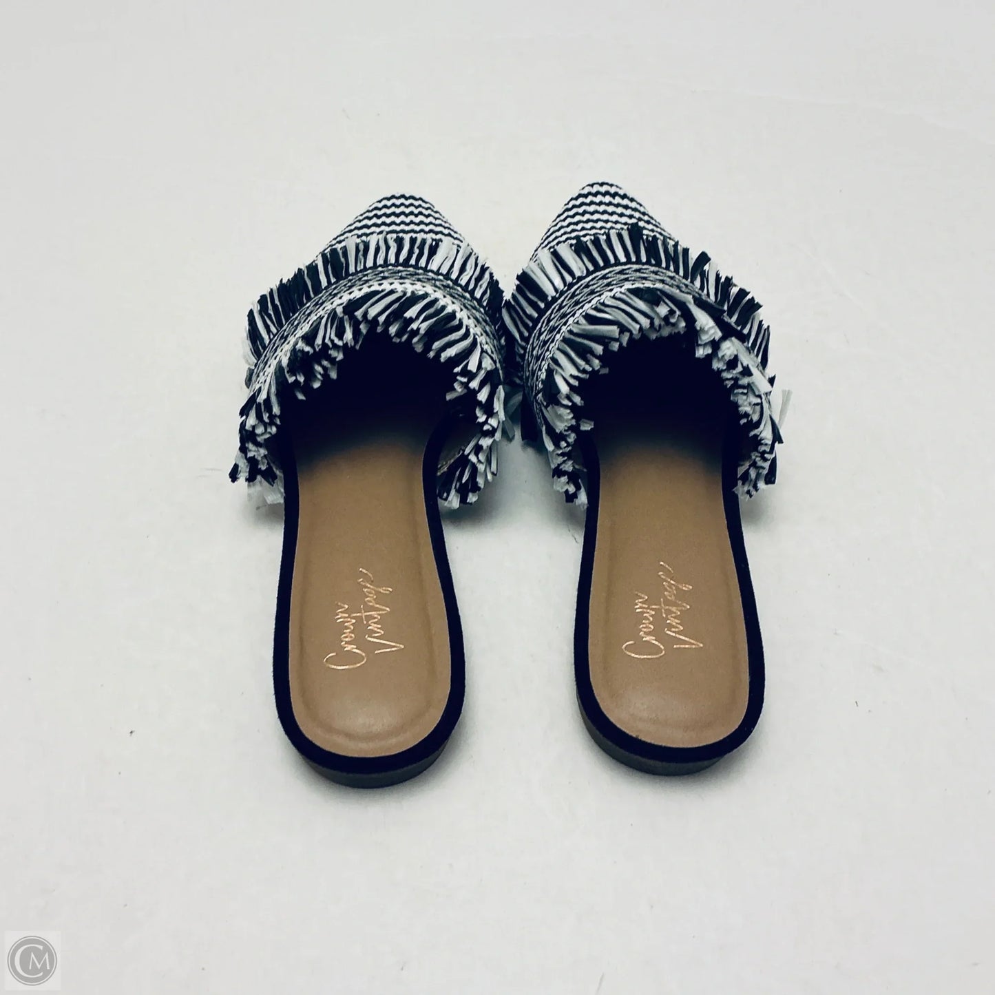 Shoes Flats By Crown Vintage In Black & White, Size: 8.5