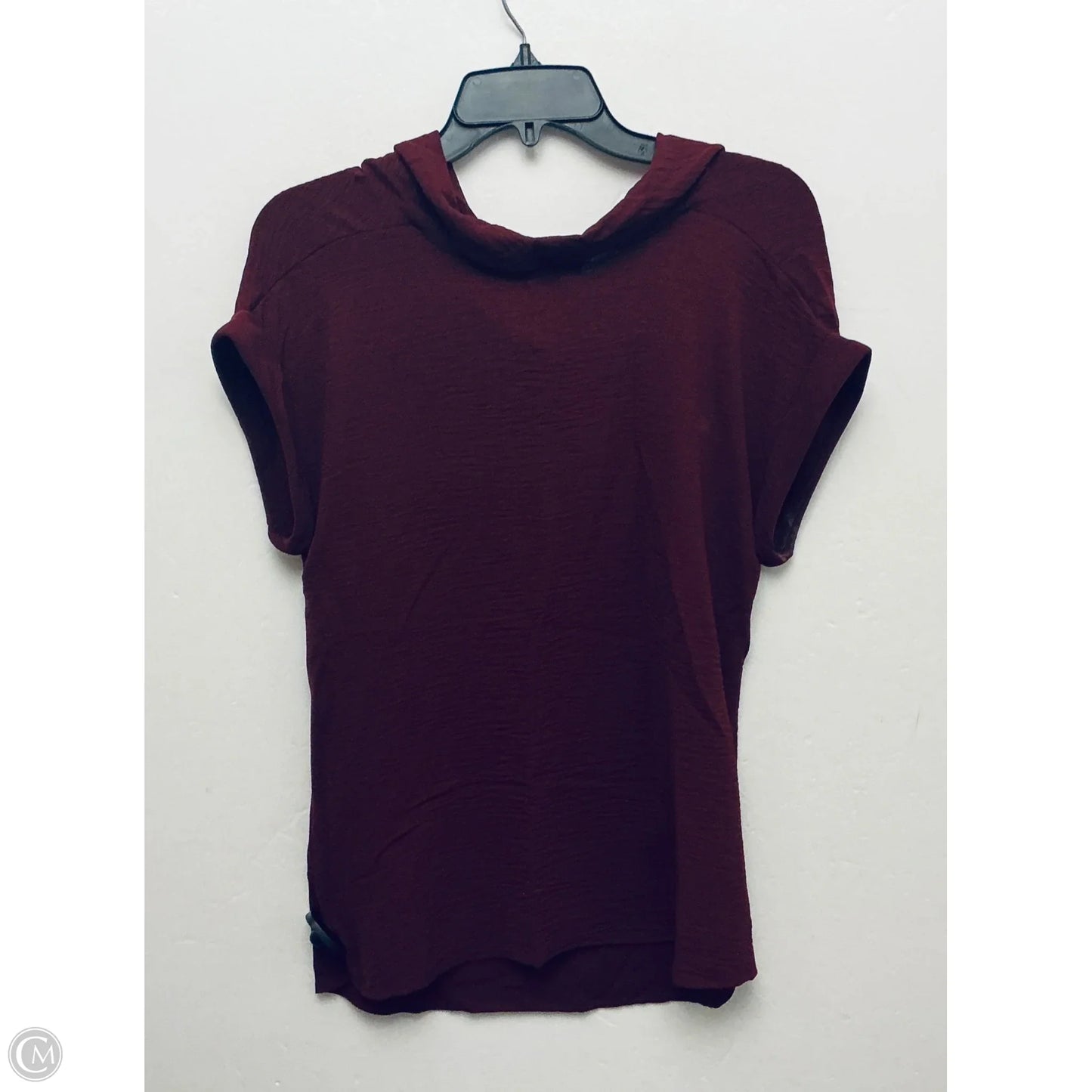 Top Short Sleeve By Calvin Klein In Maroon, Size: S