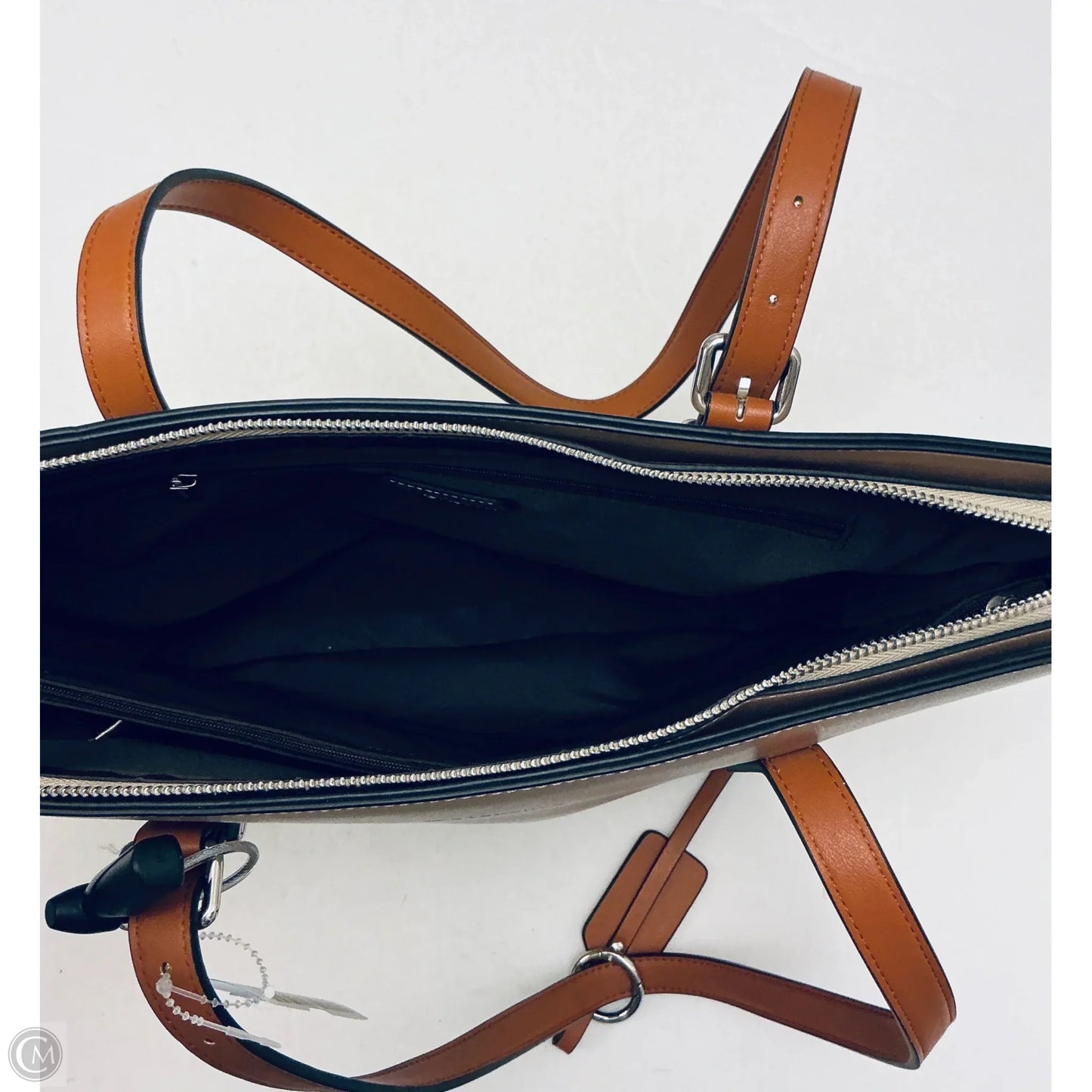 Handbag By Clothes Mentor, Size: Large