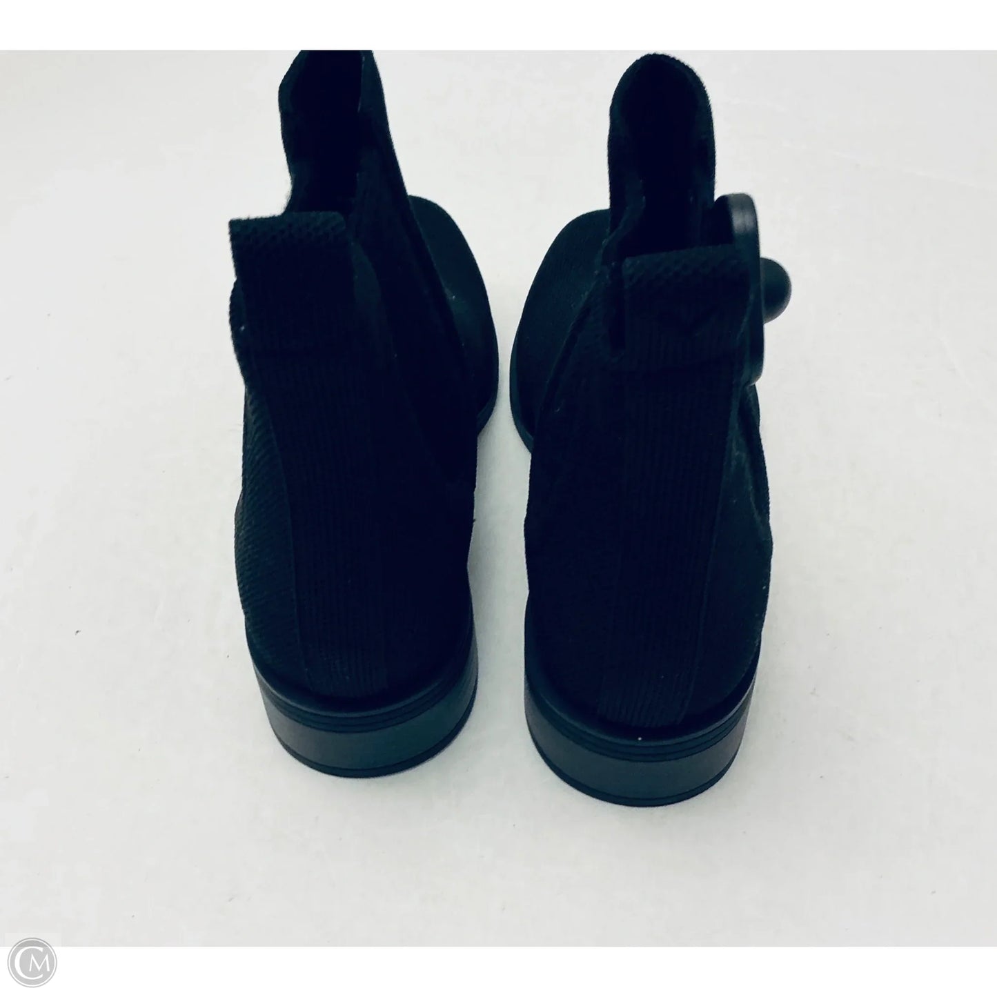 Boots Ankle Flats By Vivaia In Black, Size: 7
