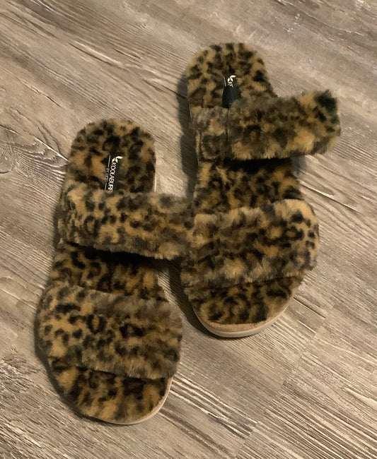 Slippers By Ugg  Size: 10