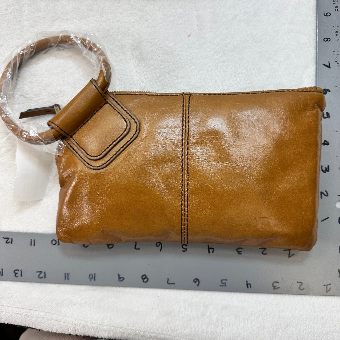 Sable leather Wristlet By Hobo Intl, Size: Medium