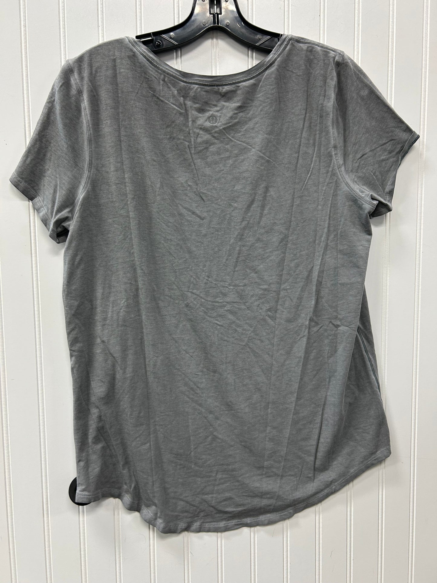 Athletic Top Ss By Lululemon In Grey, Size:L