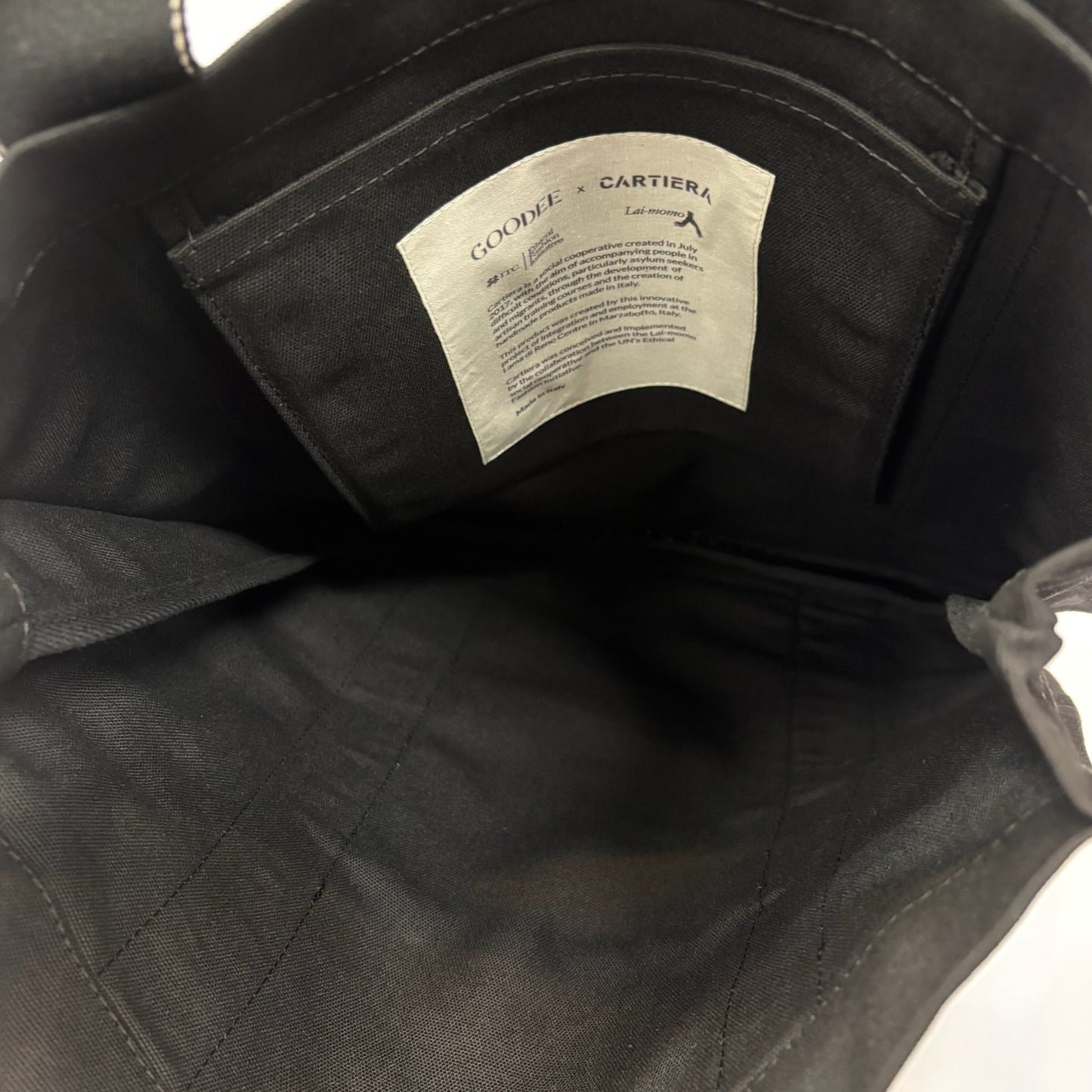 Tote By Clothes Mentor, Size: Small