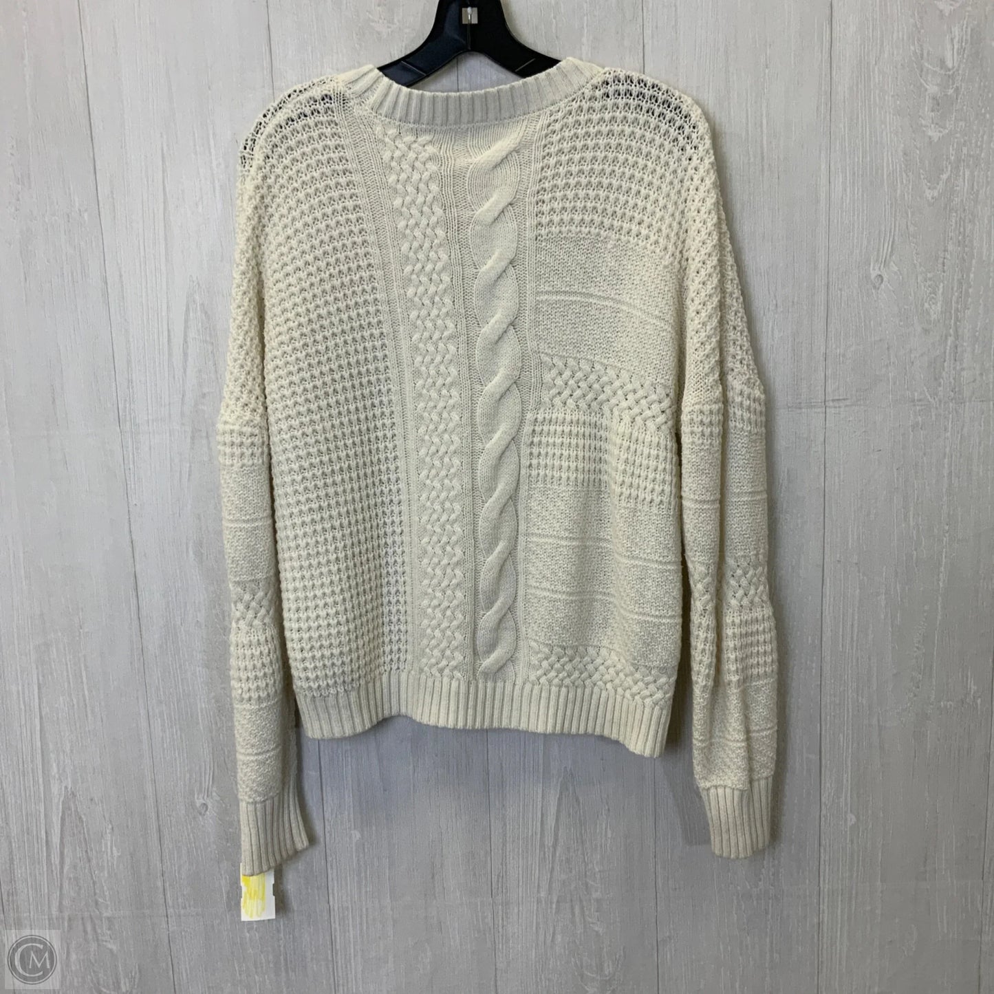 Sweater By Clothes Mentor In White, Size: Xl