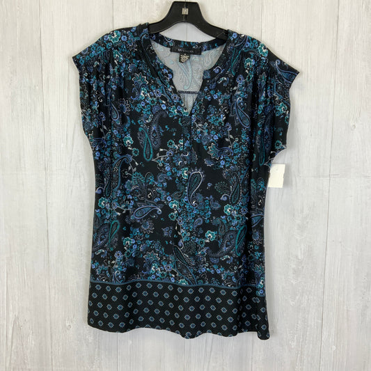 Top Short Sleeve By 89th And Madison  Size: M