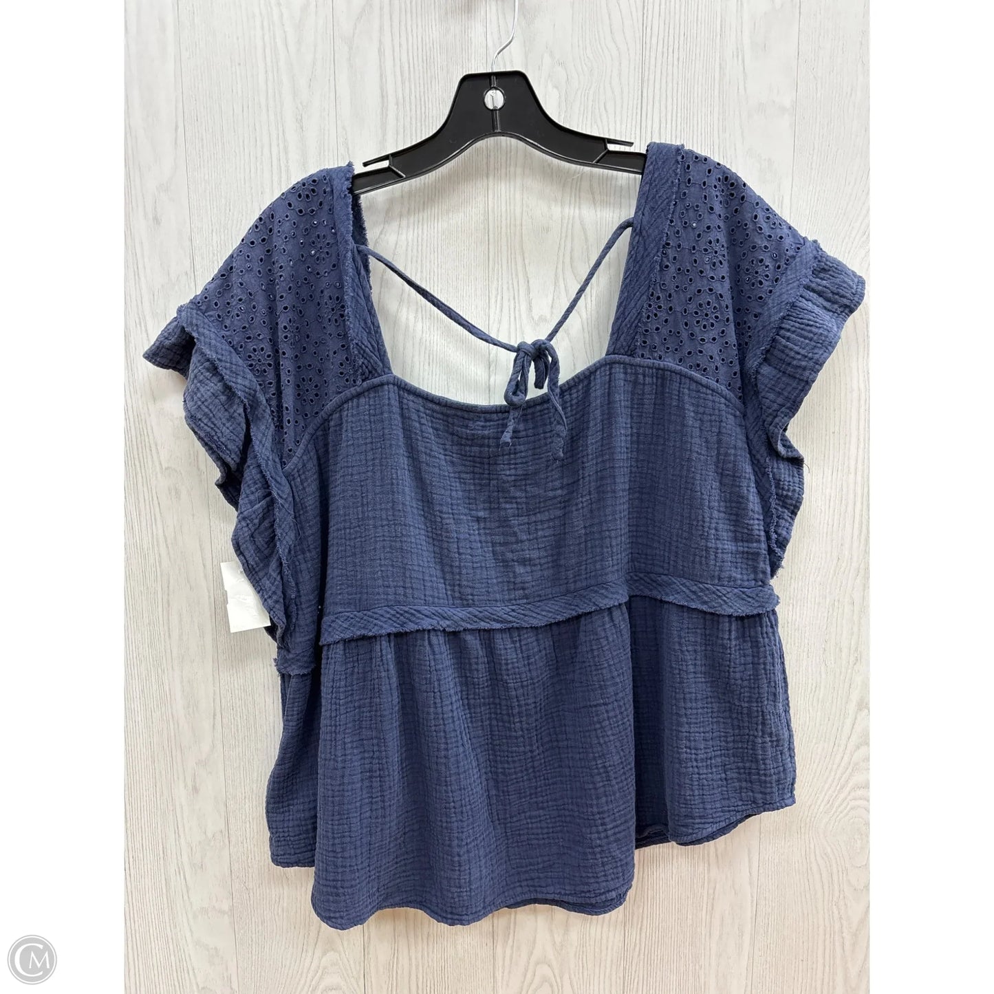 Top Short Sleeve By Maurices In Blue, Size: 2x