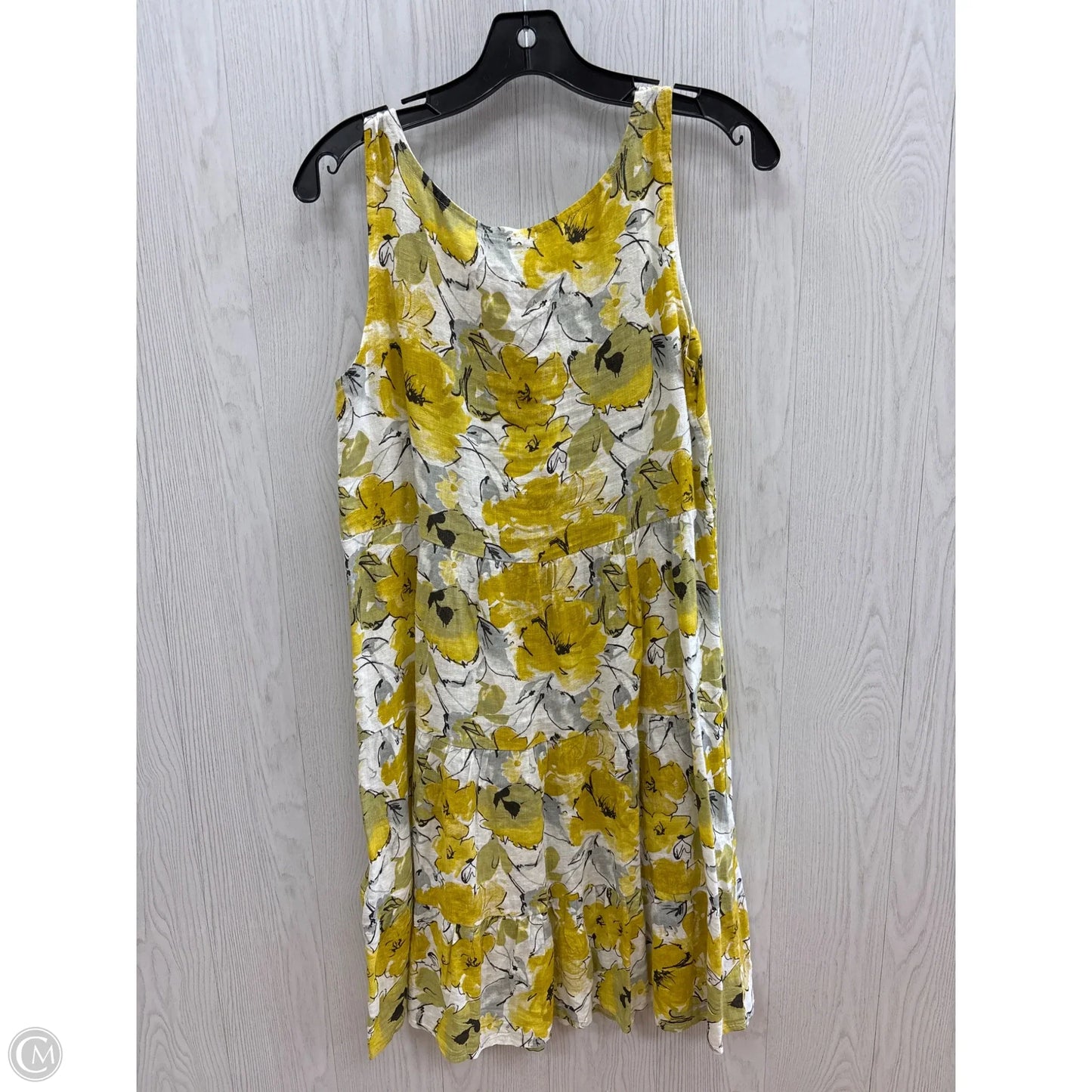 Dress Casual Short By Clothes Mentor In Yellow, Size: Xs