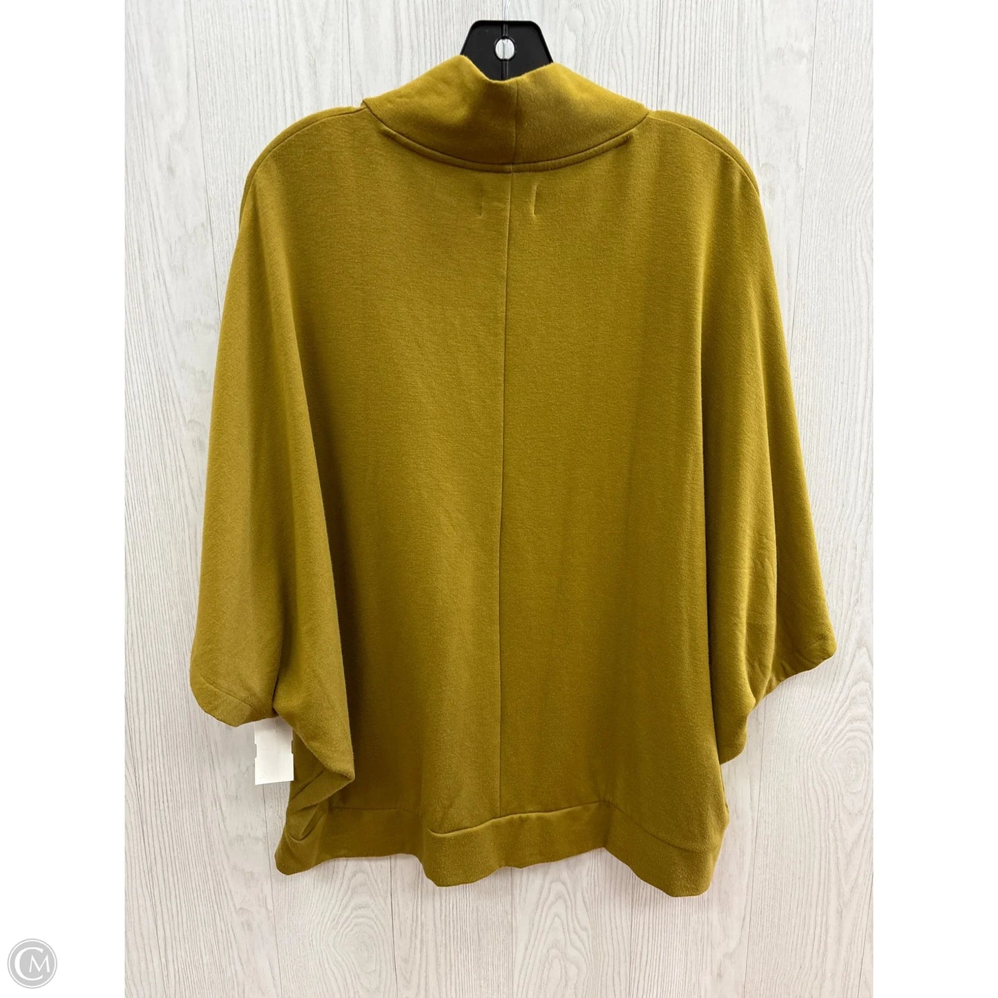Top Short Sleeve By Lou And Grey In Green, Size: L