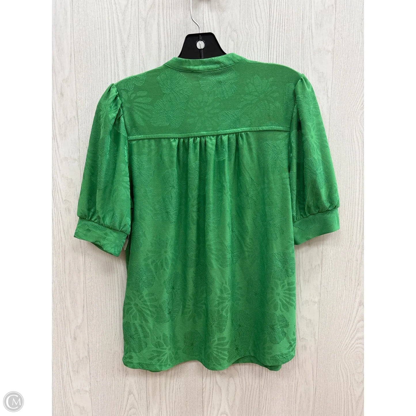 Top Short Sleeve By Clothes Mentor In Green, Size: S
