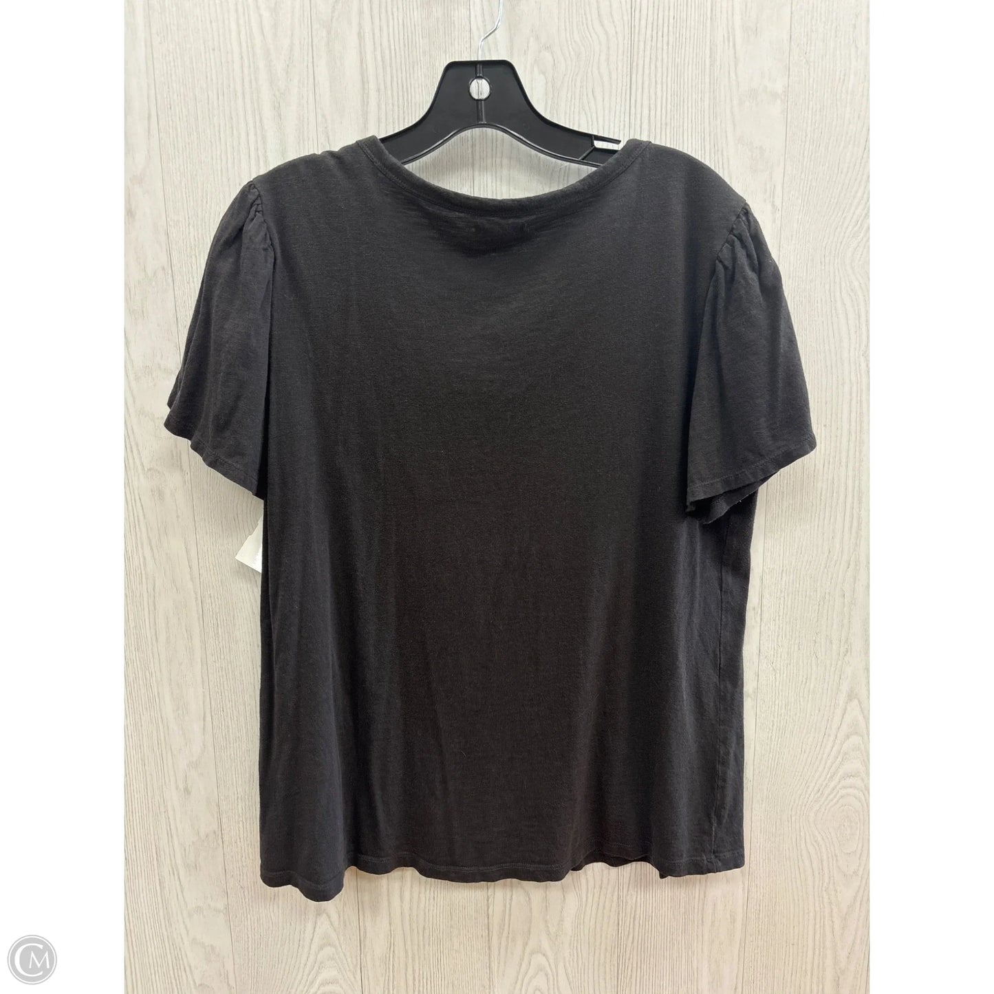 Top Short Sleeve By Maurices In Grey, Size: L