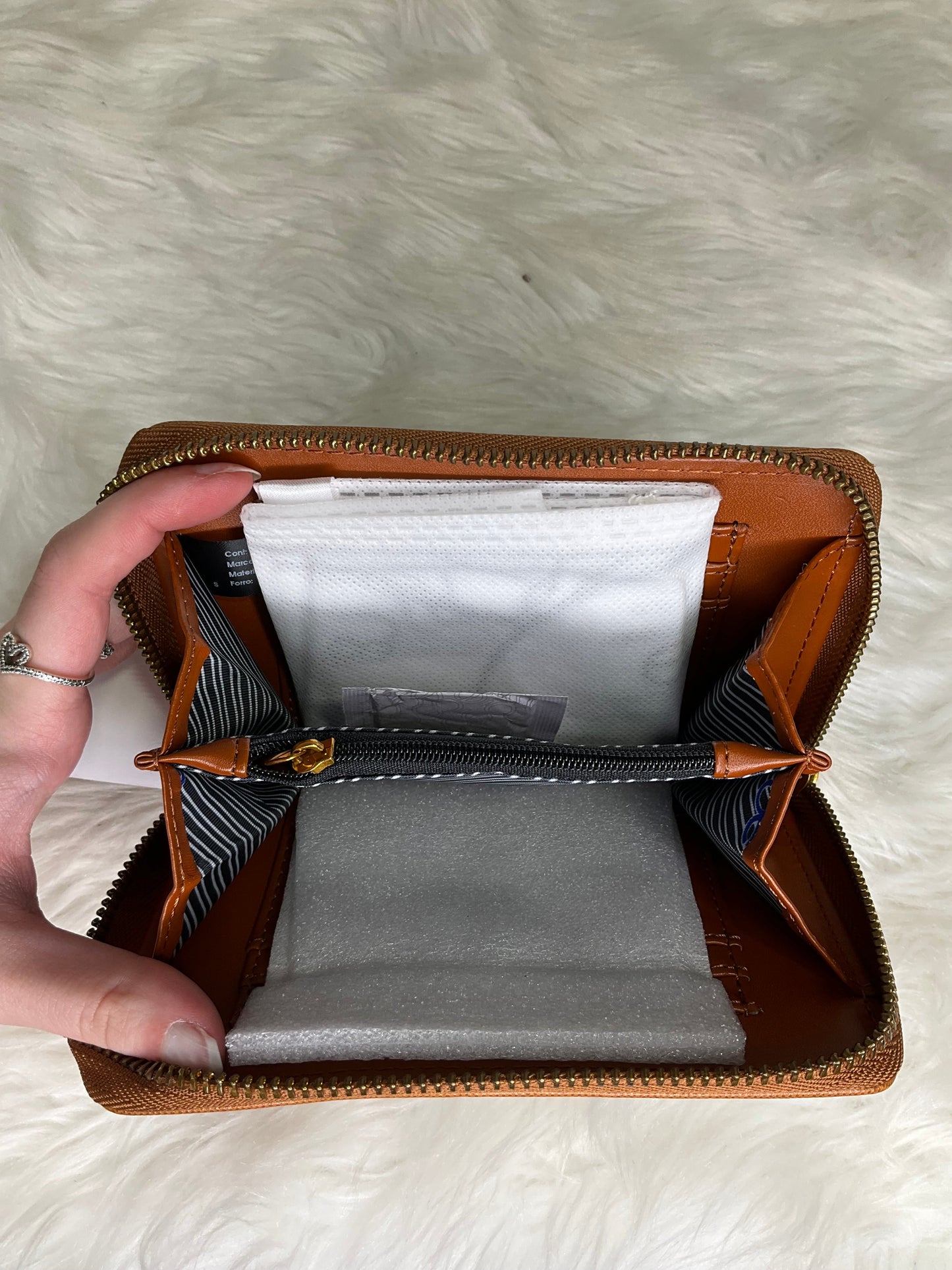 Wallet By Cma Size: Medium