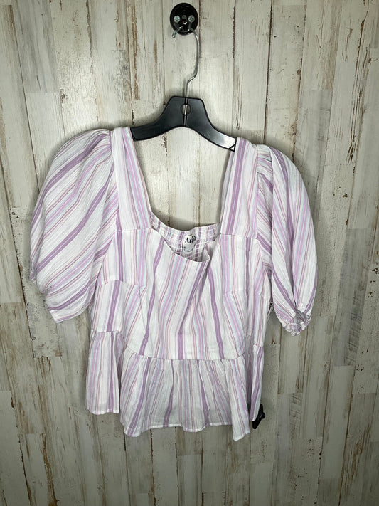 Top Short Sleeve By Altard State  Size: 1x