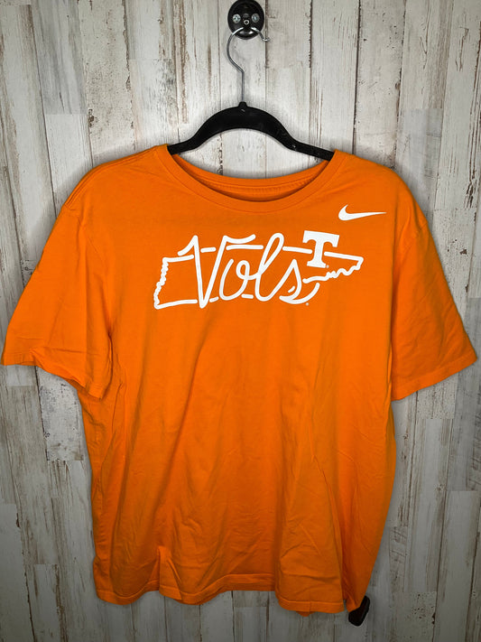 Top Short Sleeve By Nike  Size: Xl
