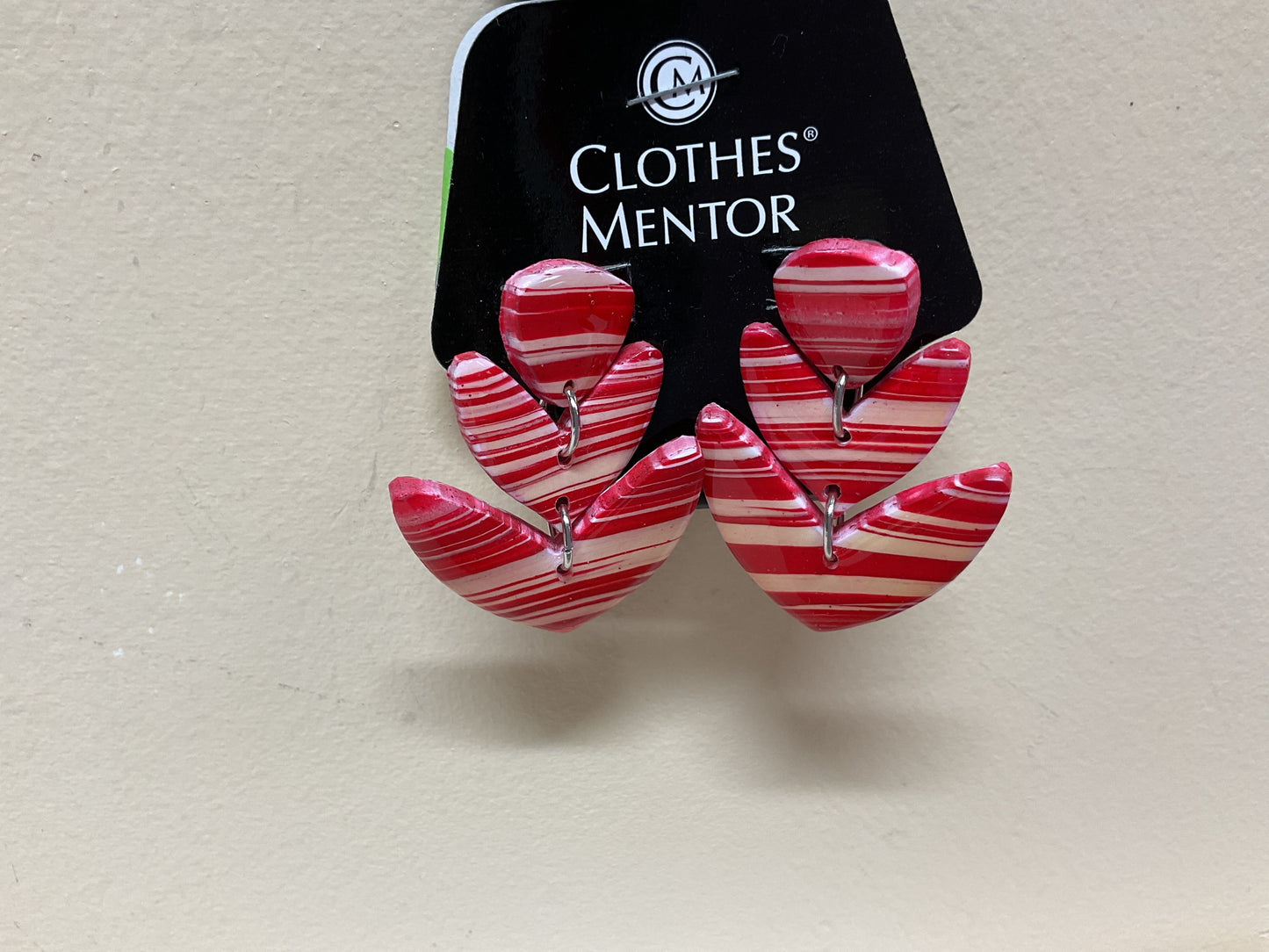 Earrings Dangle/Drop By Clothes Mentor In Red