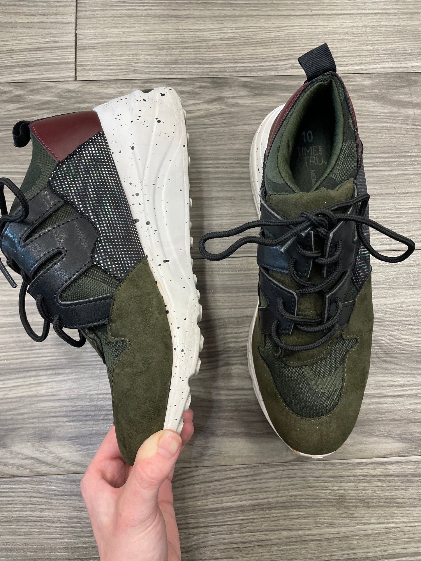 Shoes Athletic By Time And Tru Size: 10