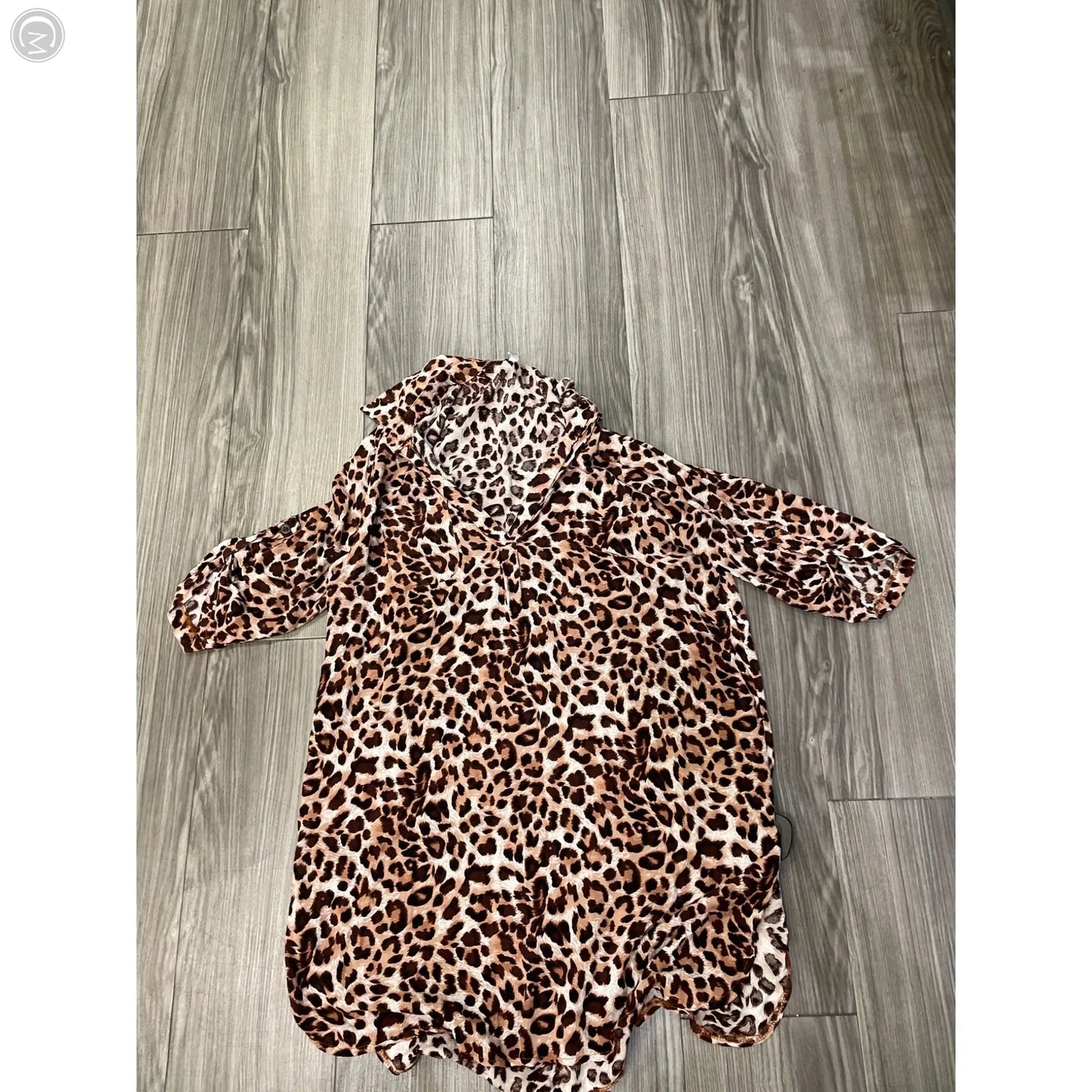Top 3/4 Sleeve By Clothes Mentor In Animal Print, Size: M