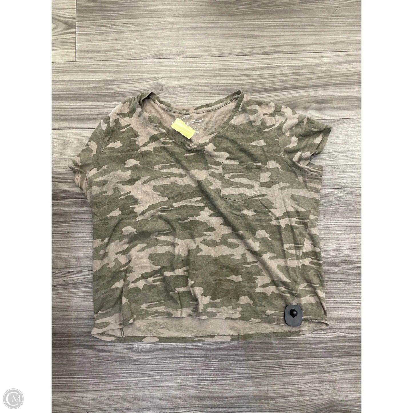 Top Short Sleeve Basic By Universal Thread In Camouflage Print, Size: 2x