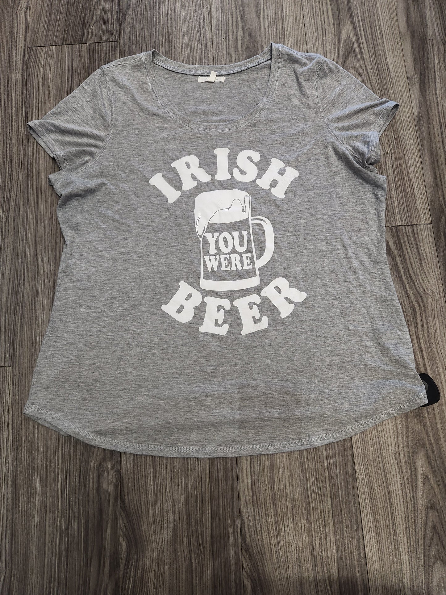 Top Short Sleeve By Maurices Size: 1x