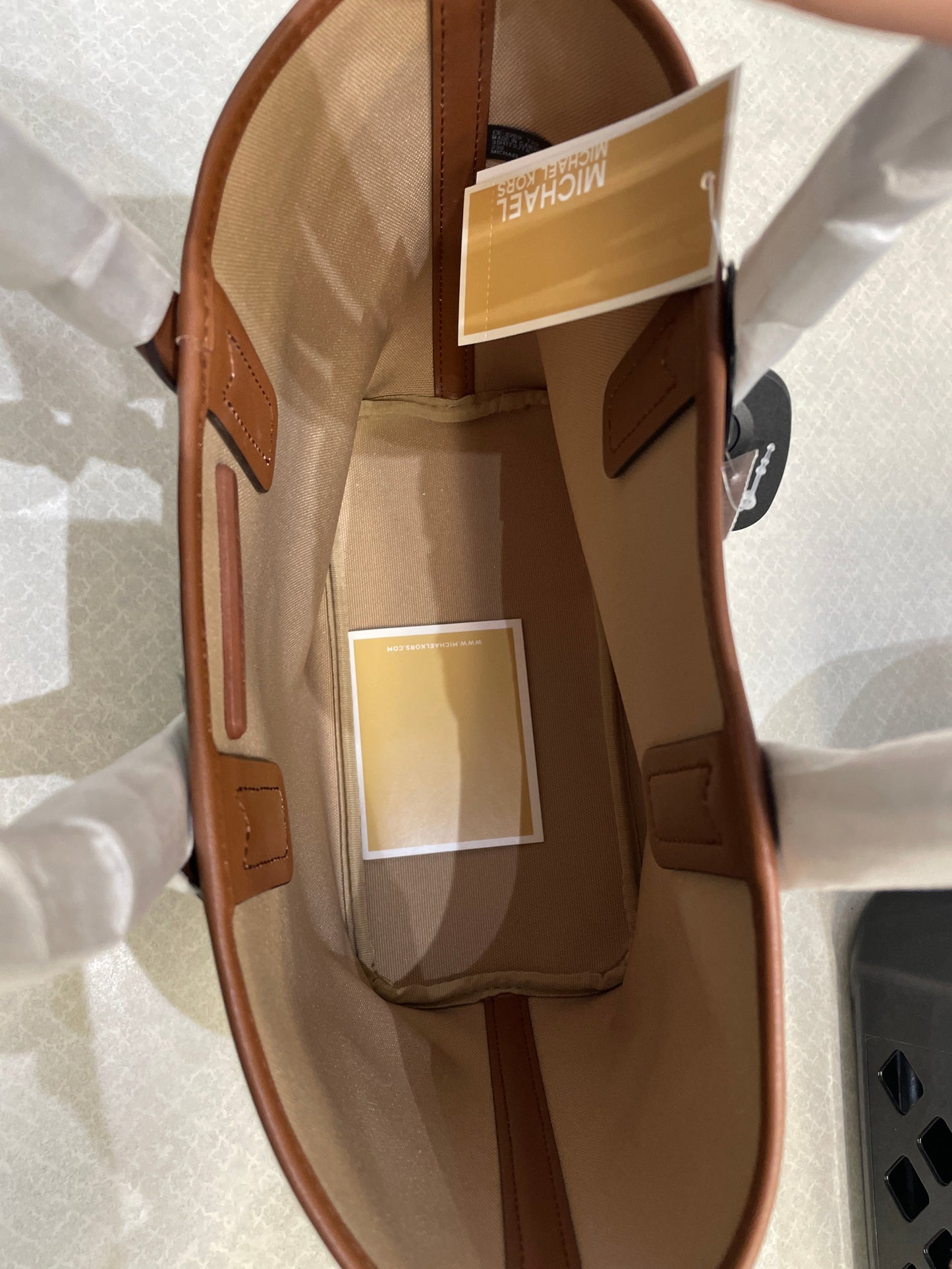 Handbag Designer By Michael Kors, Size: Medium