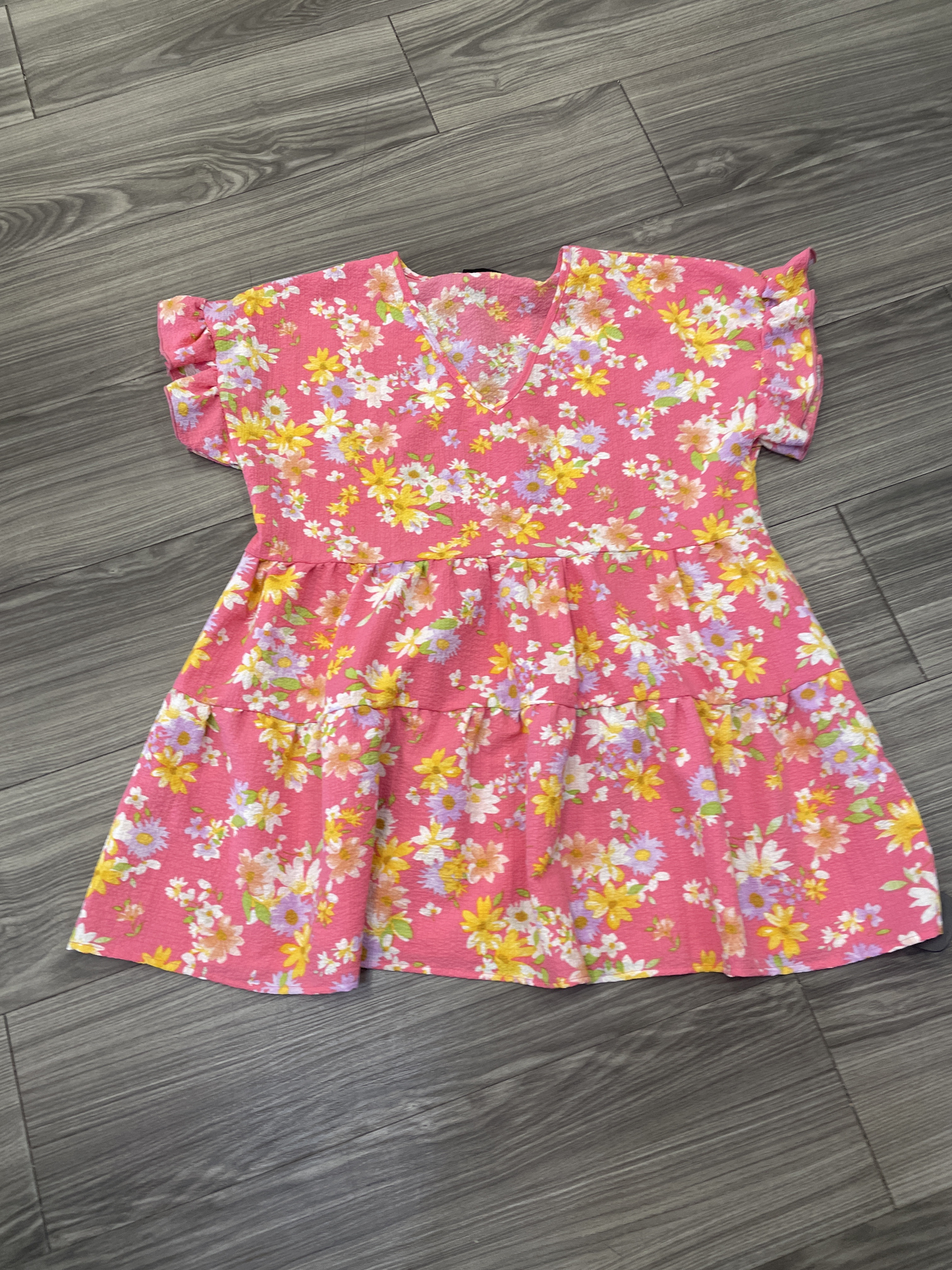 Top Short Sleeve By Heimish Usa Size: S