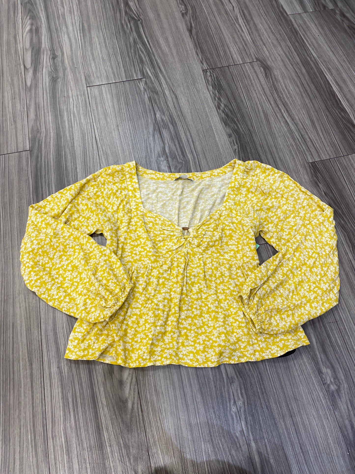Top Long Sleeve By American Eagle In Yellow, Size: M