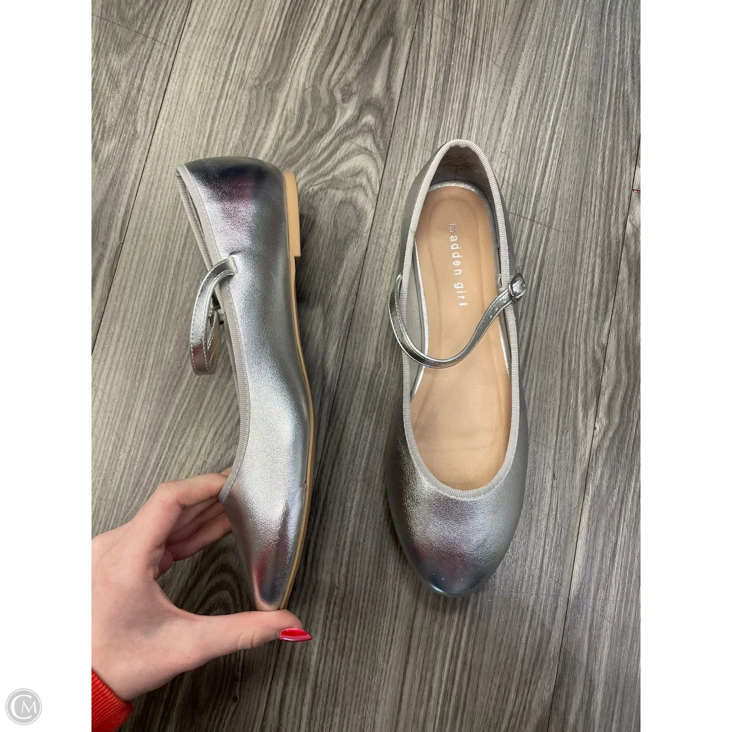 Shoes Flats By Madden Girl In Silver, Size: 9.5