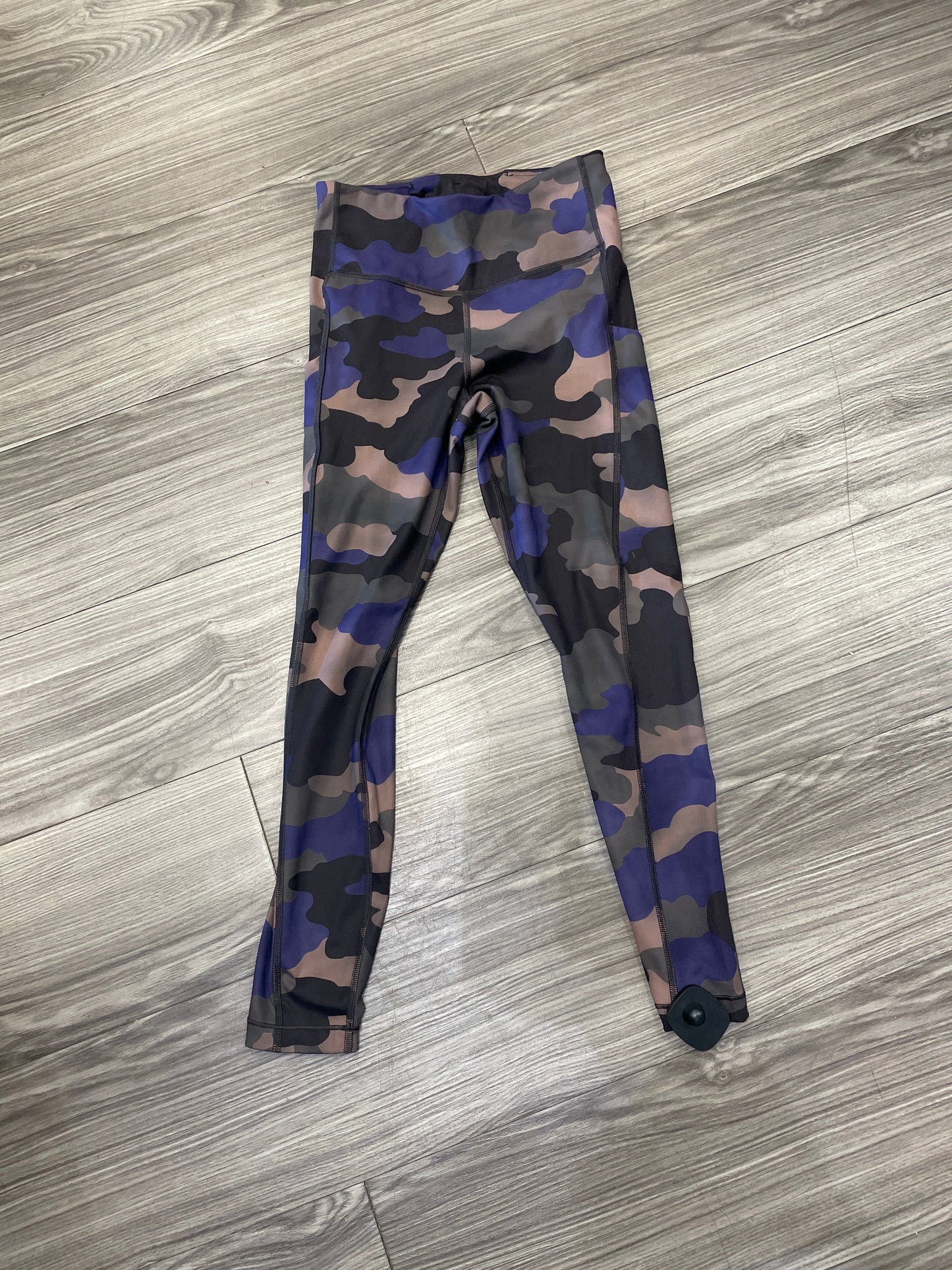 Athletic Leggings By Athleta In Camouflage Print, Size: Xs