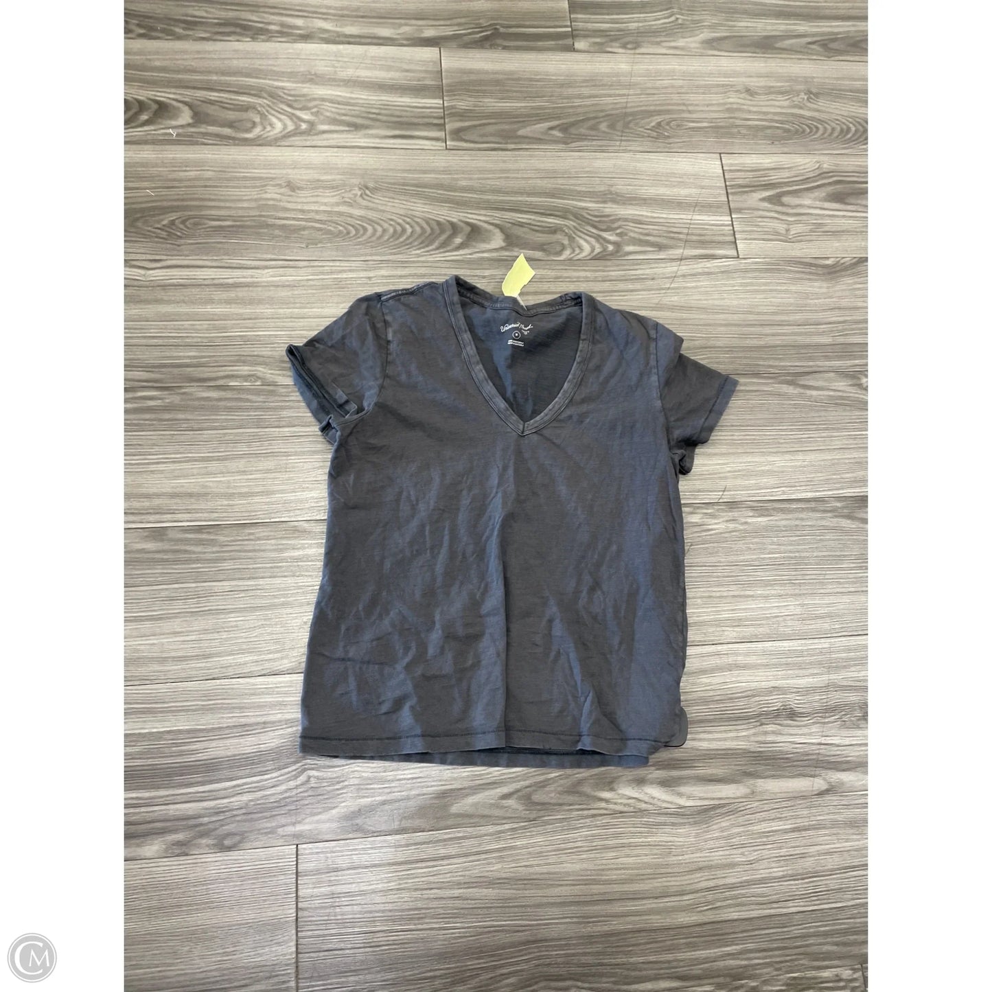 Top Short Sleeve By Universal Thread In Grey, Size: M