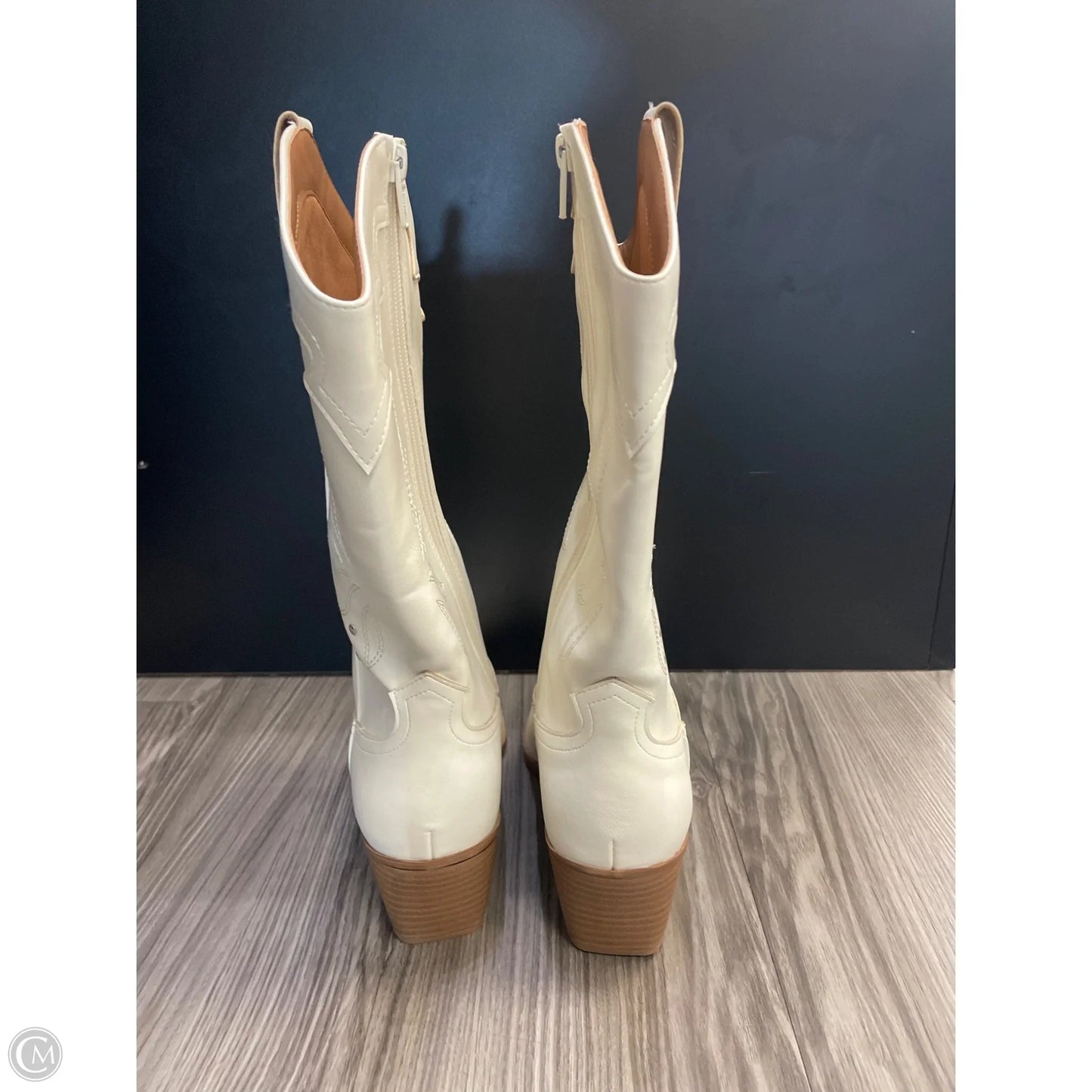 Boots Western By Universal Thread In White, Size: 9.5