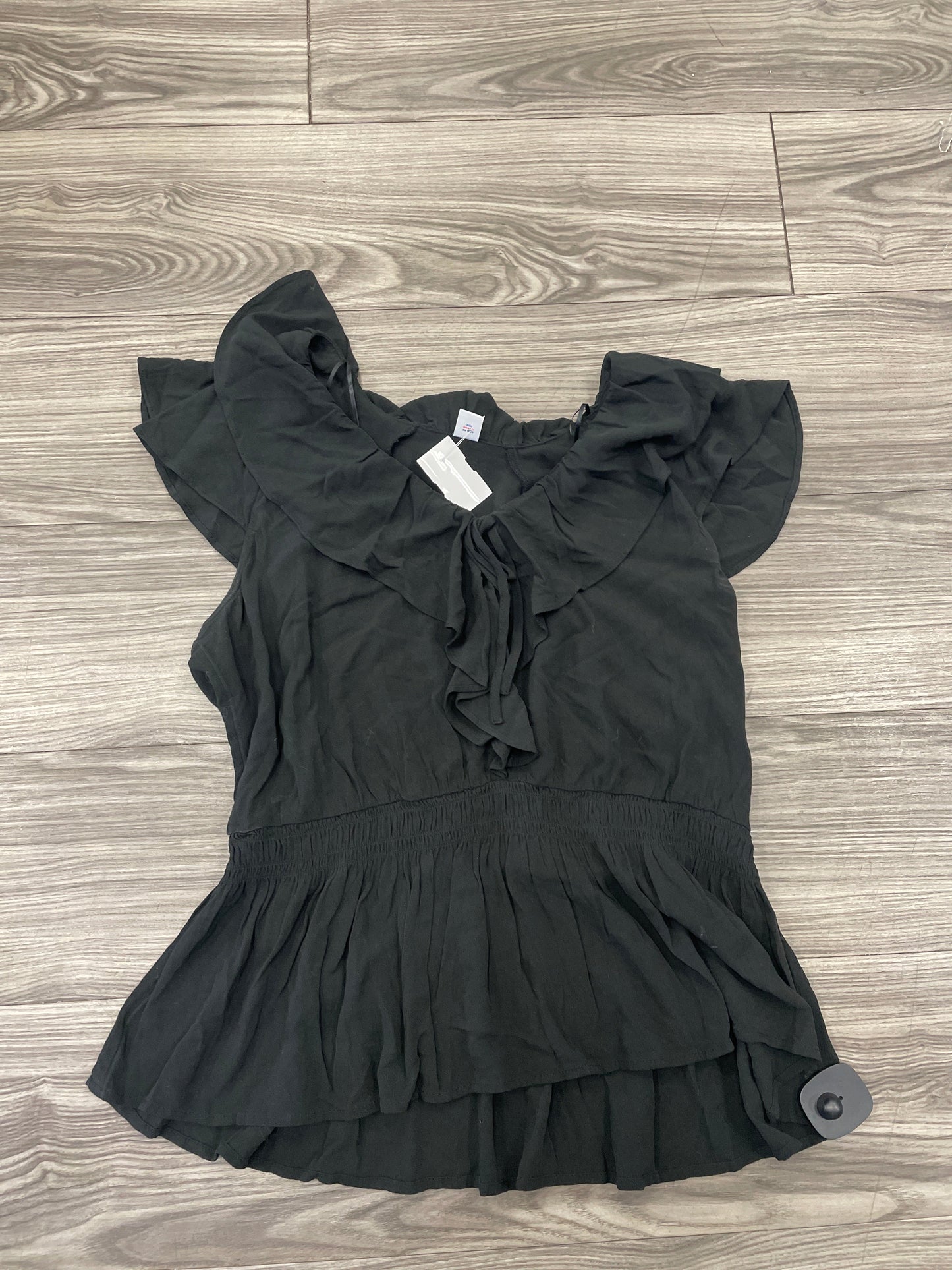 Top Short Sleeve By Old Navy In Black, Size: L