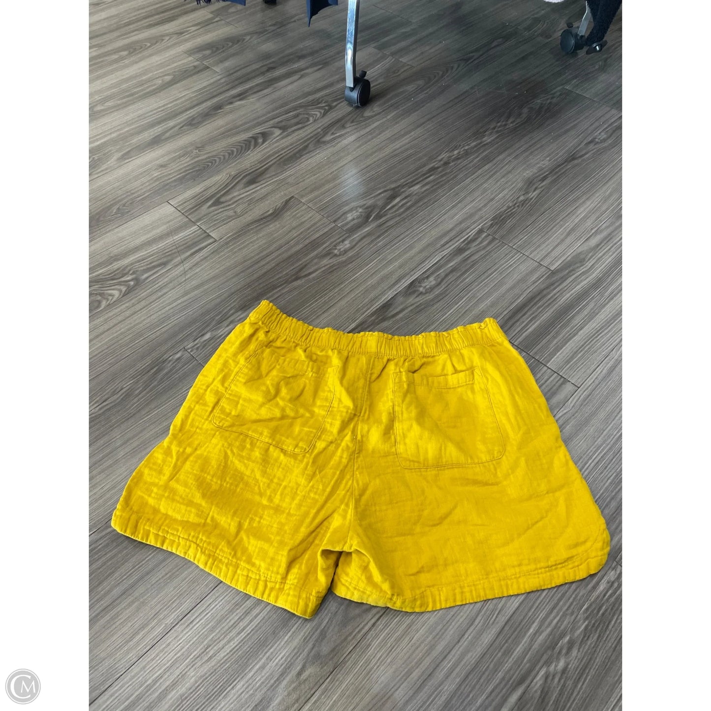 Shorts By Old Navy In Yellow, Size: Xl