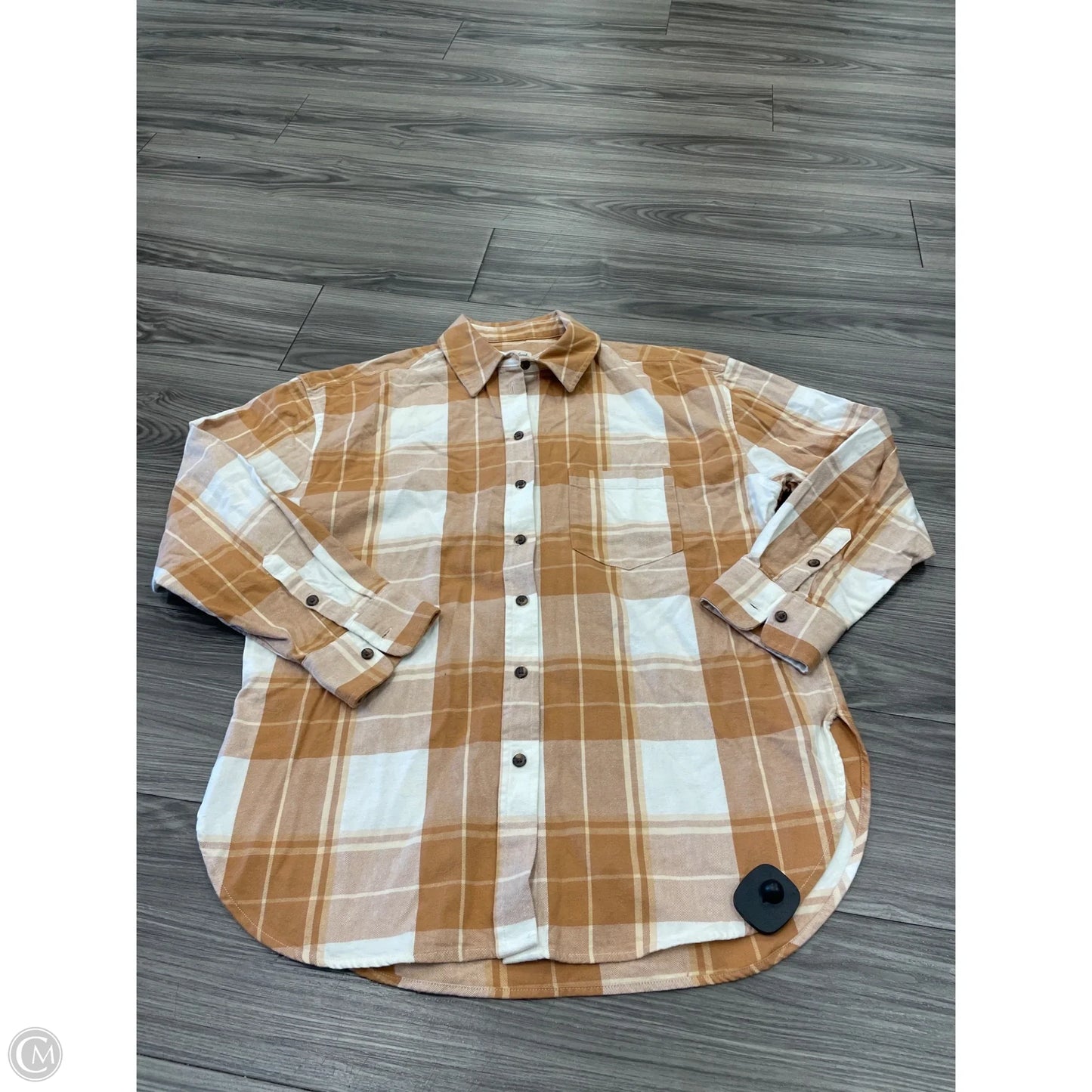 Top Long Sleeve By Universal Thread In Plaid Pattern, Size: S